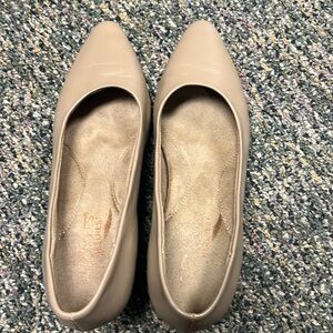 Aerosoles Beige Kitten Heel